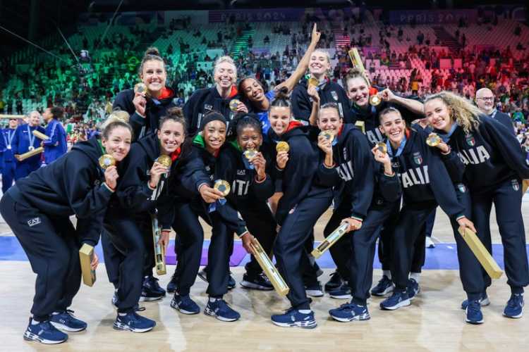 Nazionale femminile italiana di pallavolo vince l'oro olimpico a Parigi 2024