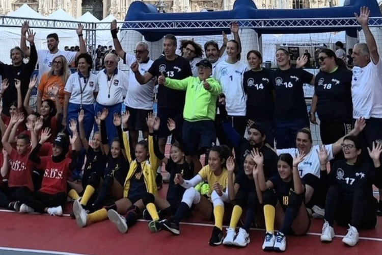 CSI Day 2024: Ad Astra porta il sitting volley in Piazza Duomo