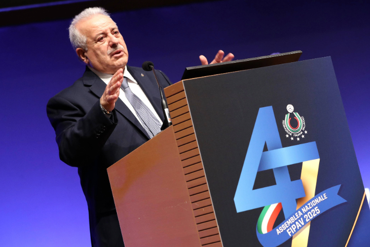 Ad Astra - Giuseppe Manfredi rieletto Presidente Nazionale Fipav (Foto De Santis/Fipav)